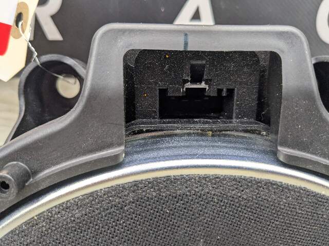 OEM BMW G05 G06 G07 X5 X6 X7 Sub Subwoofer Bass Audio Speaker HARMAN KARDON
