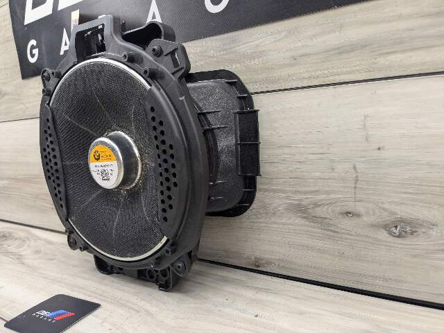OEM BMW G05 G06 G07 X5 X6 X7 Sub Subwoofer Bass Audio Speaker HARMAN KARDON