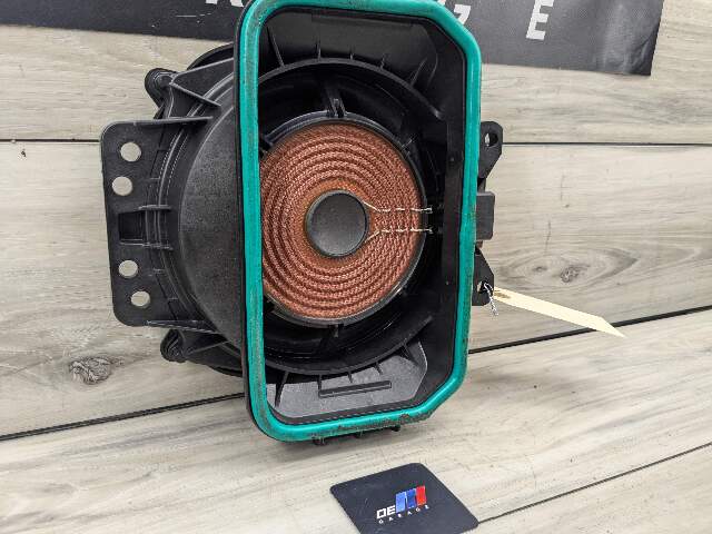 OEM BMW G05 G06 G07 X5 X6 X7 Sub Subwoofer Bass Audio Speaker HARMAN KARDON