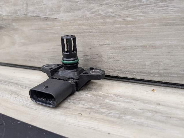 OEM BMW F10 F13 F36 F06 F82 M4 M5 M6 3.5 BAR MAP Manifold Air Pressure Sensor