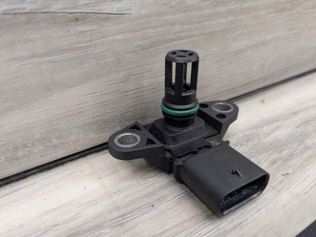OEM BMW F10 F13 F36 F06 F82 M4 M5 M6 3.5 BAR MAP Manifold Air Pressure Sensor