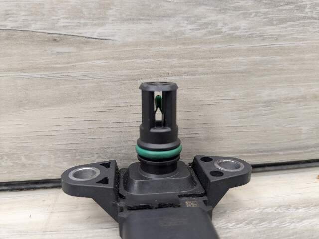 OEM BMW F10 F13 F36 F06 F82 M4 M5 M6 3.5 BAR MAP Manifold Air Pressure Sensor