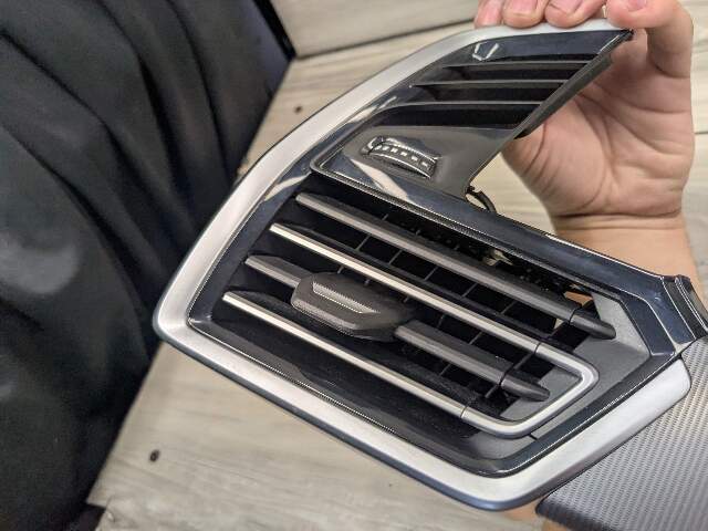 19-23 OEM BMW G05 G06 X5 X6 Left Driver Side Air AC Vent Dash Grille Aluminum