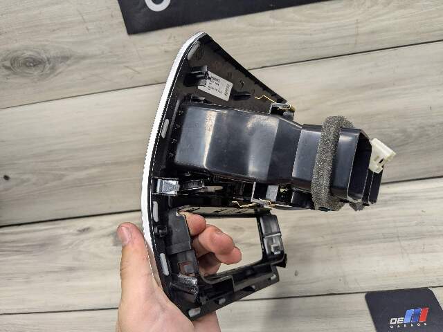 OEM BMW F95 F96 G05 G06 G07 G09 X5 X6 X7 REAR Center Console AC Air Vent Trim