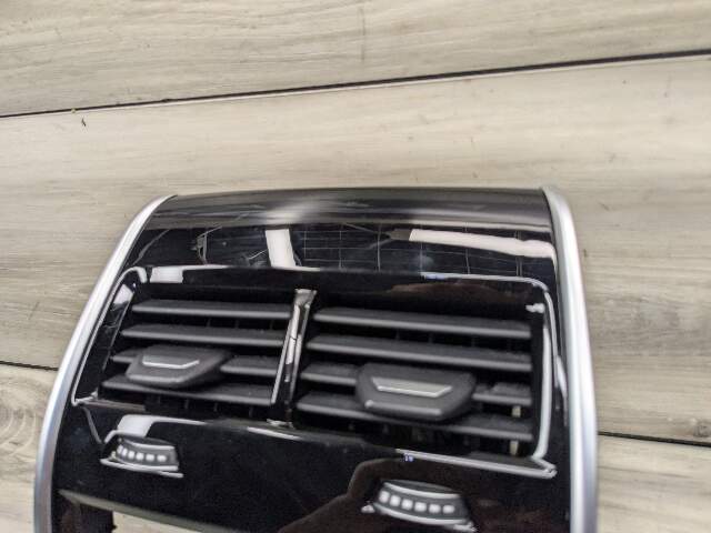 OEM BMW F95 F96 G05 G06 G07 G09 X5 X6 X7 REAR Center Console AC Air Vent Trim