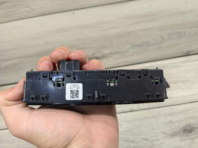 OEM BMW G20 G22 G23 G26 G80 G82 G83 Rear AC Air Climate Control Switch Module