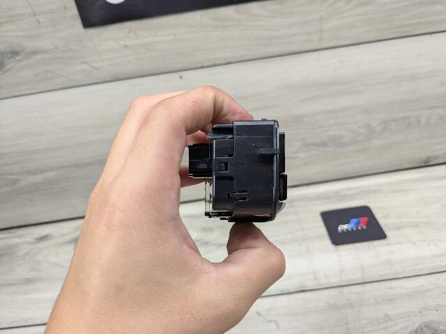 OEM BMW G20 G22 G23 G26 G80 G82 G83 Rear AC Air Climate Control Switch Module