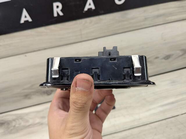 OEM BMW G20 G22 G23 G26 G42 G80 G82 G83 Headlight Control Switch Light Module