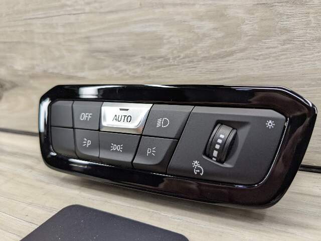 OEM BMW G20 G22 G23 G26 G42 G80 G82 G83 Headlight Control Switch Light Module