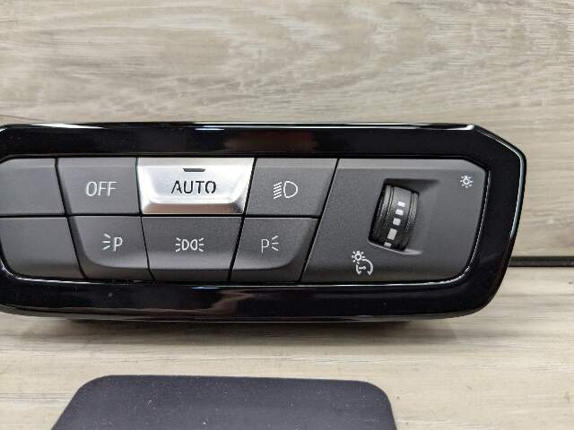 OEM BMW G20 G22 G23 G26 G42 G80 G82 G83 Headlight Control Switch Light Module