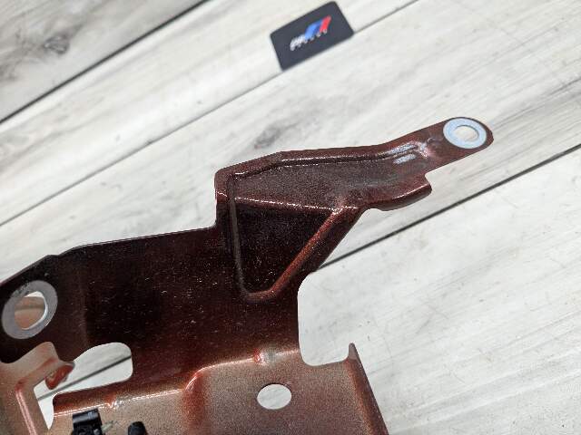 19-24 OEM BMW G20 330 M340 Front Right Passenger Side Fender Holder Bracket SET