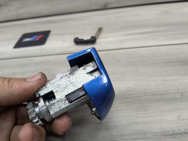 12-18 OEM BMW F23 F30 F36 F32 COMFORT ACCESS Front Left Driver Door Handle Blue