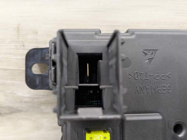 12-18 OEM BMW F23 F30 F82 REM Rear Body Control Unit Electronic Module BCM Box