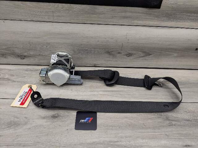 16-20 OEM BMW F23 M235 M240 Front Right Passenger Side Seatbelt Retractor Black