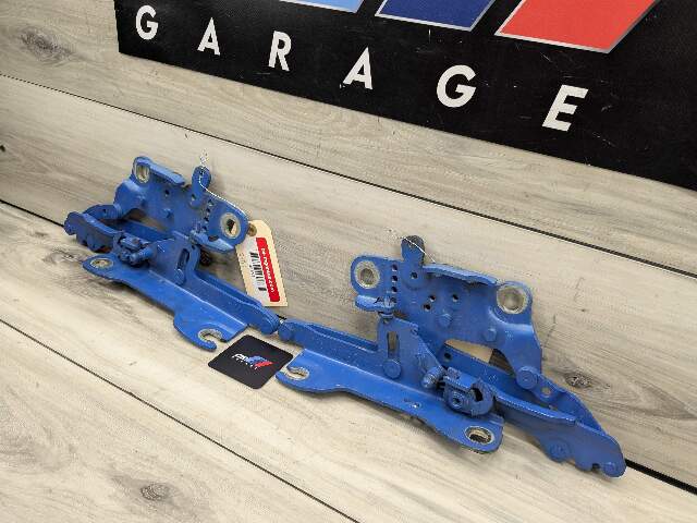 OEM BMW F22 F23 F30 F32 F36 F80 M3 M4 Left Right Hood Hinge Support Bracket SET