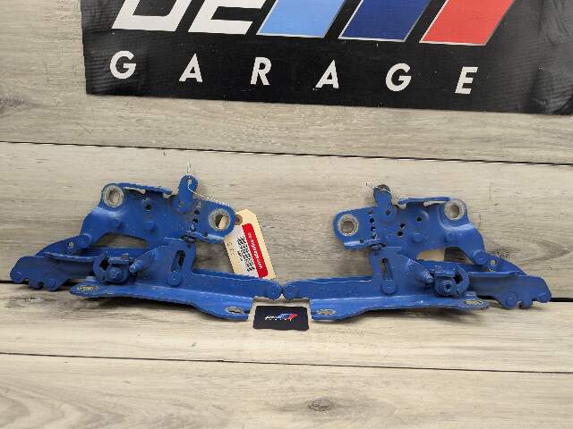OEM BMW F22 F23 F30 F32 F36 F80 M3 M4 Left Right Hood Hinge Support Bracket SET