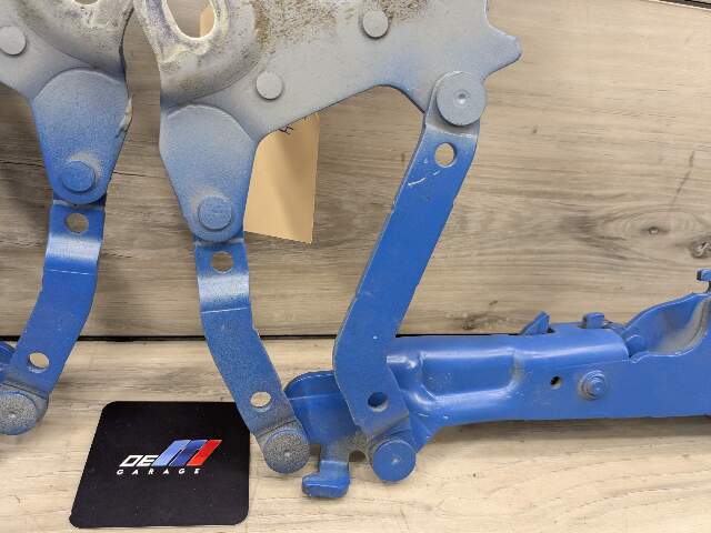 OEM BMW F22 F23 F30 F32 F36 F80 M3 M4 Left Right Hood Hinge Support Bracket SET