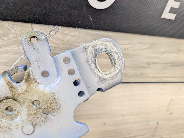 OEM BMW F22 F23 F30 F32 F36 F80 M3 M4 Left Right Hood Hinge Support Bracket SET