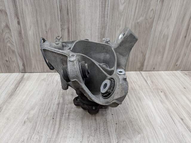 OEM BMW G05 G06 G07 X5 X6 X7 Rear Left Driver Side Hub Spindle Knuckle Bearing