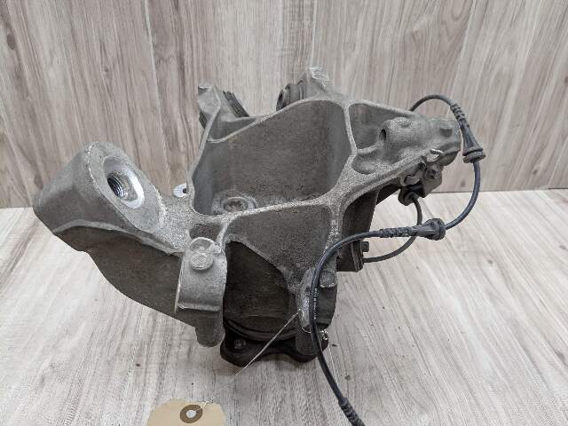 OEM BMW G05 G06 G07 X5 X6 X7 Rear Left Driver Side Hub Spindle Knuckle Bearing