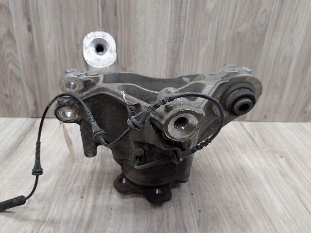 OEM BMW G05 G06 G07 X5 X6 X7 Rear Left Driver Side Hub Spindle Knuckle Bearing
