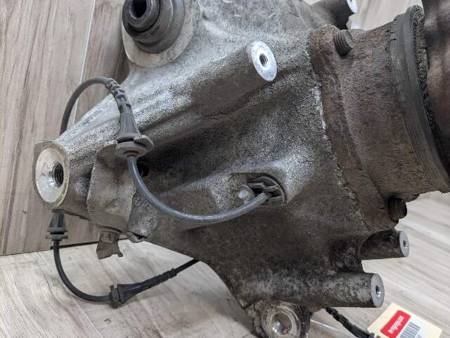 OEM BMW G05 G06 G07 X5 X6 X7 Rear Left Driver Side Hub Spindle Knuckle Bearing