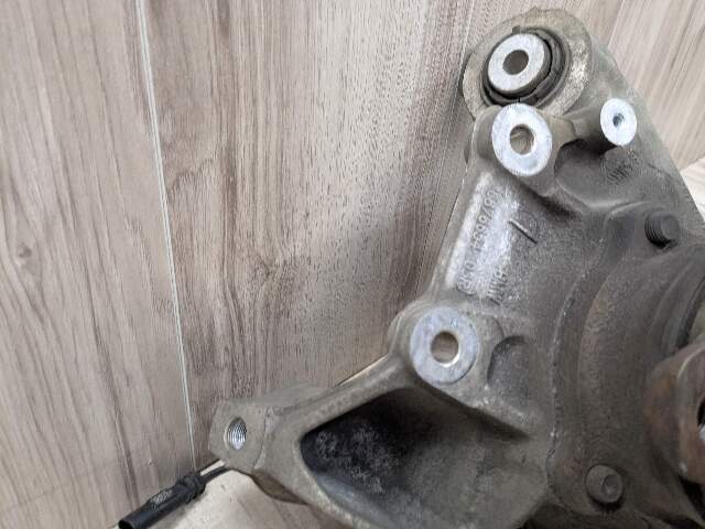 OEM BMW G05 G06 G07 X5 X6 X7 Rear Right Passenger Hub Spindle Knuckle Bearing