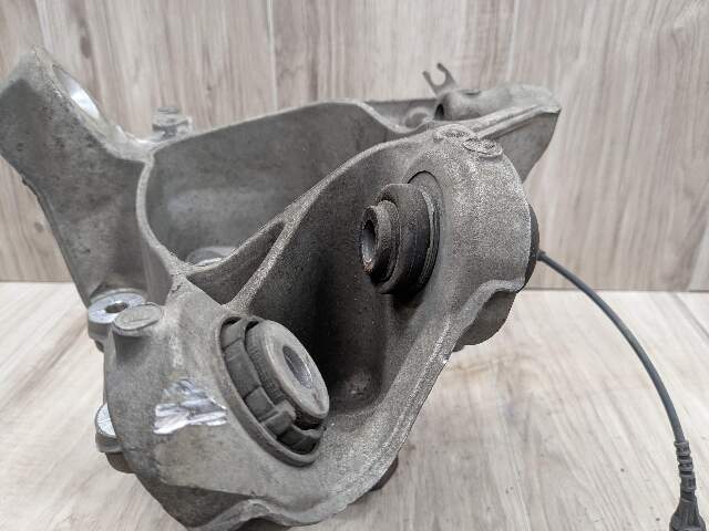 OEM BMW G05 G06 G07 X5 X6 X7 Rear Right Passenger Hub Spindle Knuckle Bearing
