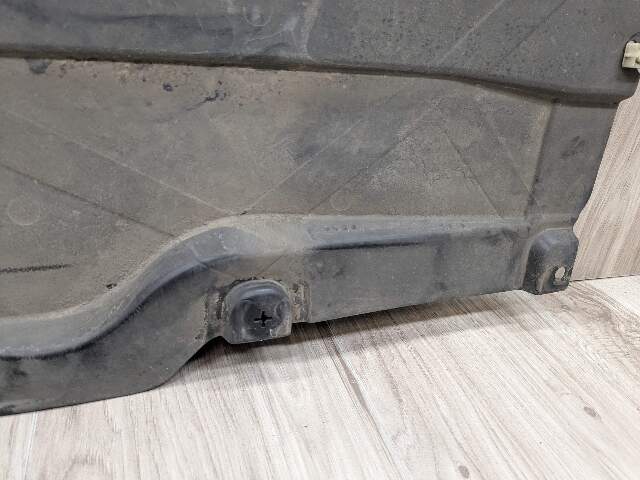 19-25 OEM BMW G05 G06 X5 X6 Right Passsenger Underbody Floor Body Splash Guard