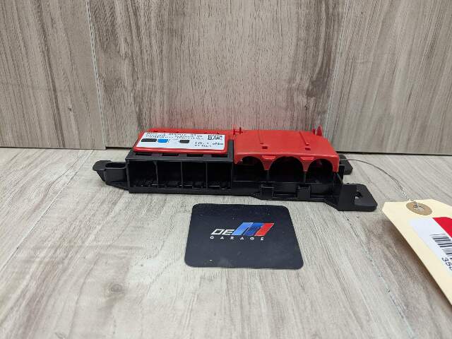 OEM BMW G20 G26 G80 330 M340 Positive Battery Junction Terminal Control Fuse Box