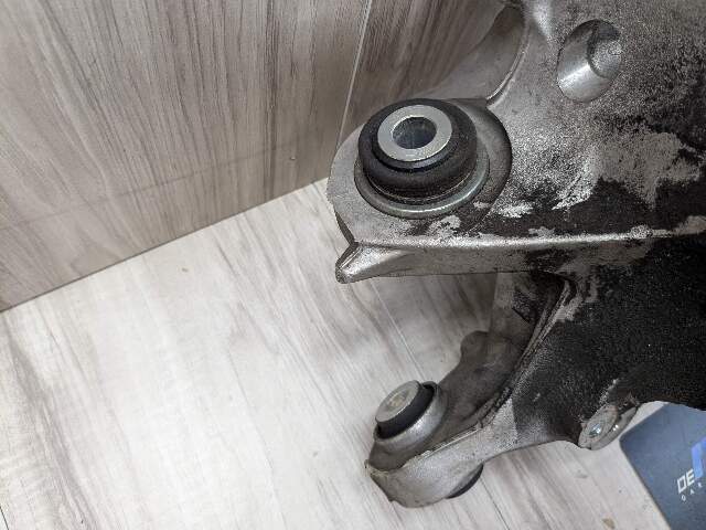 OEM BMW G20 330 M340 REAR Right Passenger Knuckle Wheel Hub Spindle Bearing