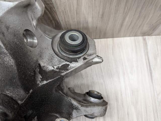 19-24 OEM BMW G20 330 M340 REAR Left Driver Side Knuckle Hub Spindle Bearing