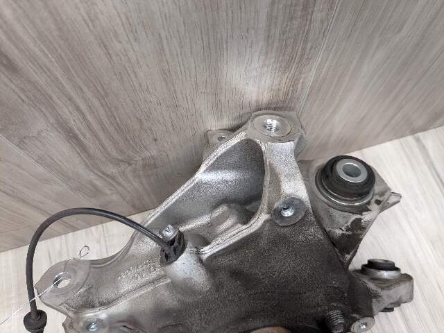 19-24 OEM BMW G20 330 M340 REAR Left Driver Side Knuckle Hub Spindle Bearing