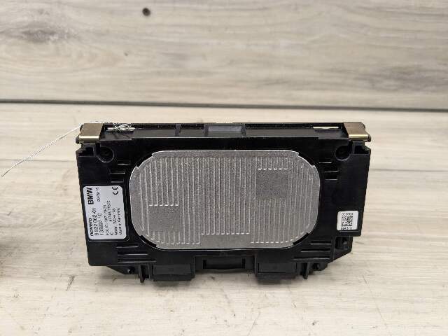 OEM BMW F15 F16 F25 F85 X3 X5 Center Console Storage Phone Car Wireless Charger