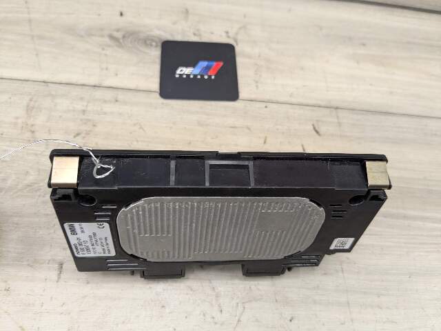 OEM BMW F15 F16 F25 F85 X3 X5 Center Console Storage Phone Car Wireless Charger