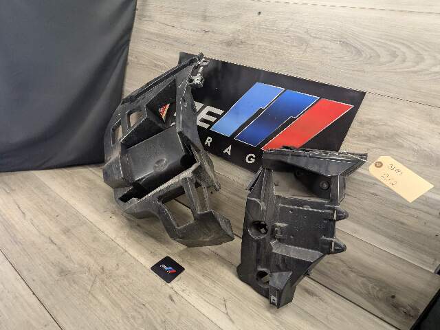 OEM BMW F16 X6 Rear Right Passenger Side Bumper Support Bracket Mount Guide