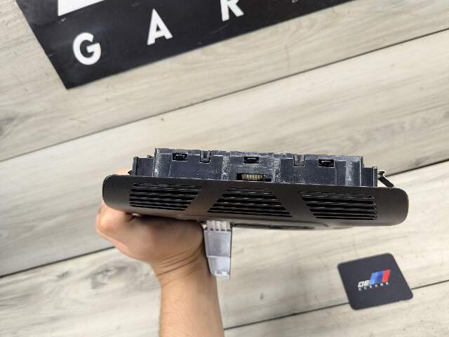 14-19 OEM BMW F15 F16 X5 X6 Roof Console Dome Light SOS Switch Black