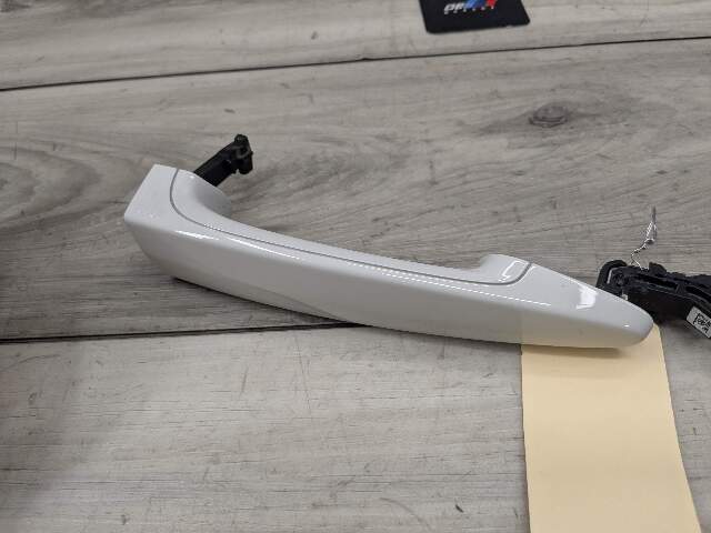OEM BMW F23 F30 F82 F87 M3 M4 COMFORT ACCESS Passenger Right Door Handle White