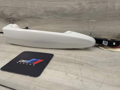 OEM BMW F23 F30 F82 F87 M3 M4 COMFORT ACCESS Passenger Right Door Handle White