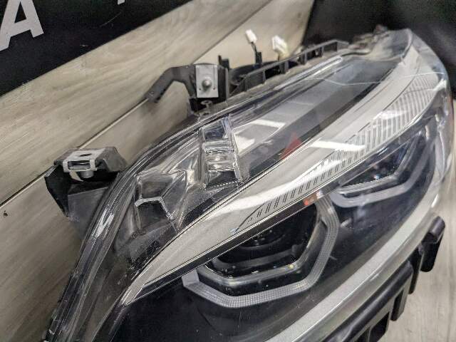 NOTE* 18-21 OEM BMW F22 F23 F87 M2 Front Left Driver Side Adaptive LED Headlight