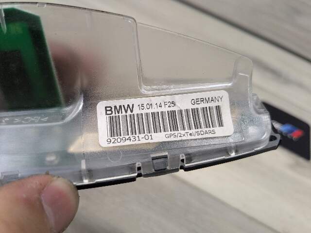 *OEM BMW E70 E71 F15 F16 F25 F26 X5 X6 Roof Shark Fin Radio Antenna Module Cover