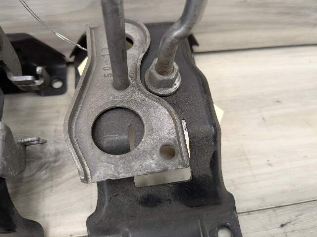 14-19 OEM BMW F15 F85 X5 F16 F86 X6 Hood Hardware Safety Latch Hook SET