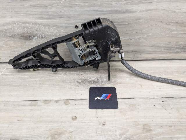 14-18 OEM BMW F15 F85 X5 X5M Front Right Passenger Door Handle Bracket Holder