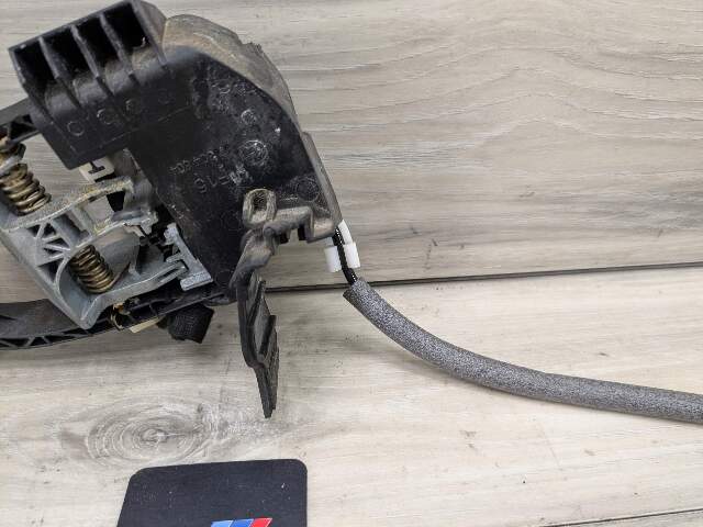 14-18 OEM BMW F15 F85 X5 X5M Front Right Passenger Door Handle Bracket Holder
