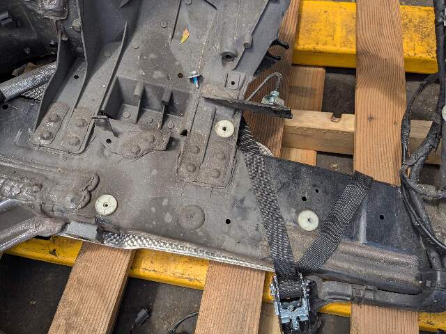 22-24 OEM BMW G26 430 M440 Right Passenger Side A Pillar Apron Body Frame Cut