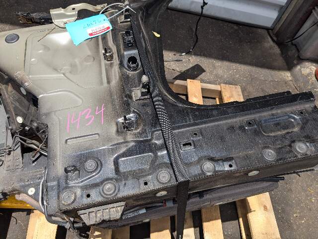 22-24 OEM BMW G26 430 M440 Left Driver Side A Pillar Apron Body Frame Cut