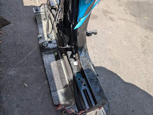 22-24 OEM BMW G26 430 M440 Left Driver Side B Pillar Door Body Cut Structure