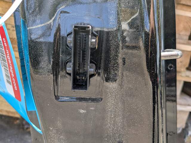 22-24 OEM BMW G26 430 M440 Left Driver Side B Pillar Door Body Cut Structure