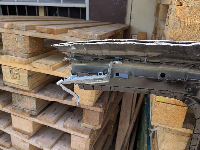 22-24 OEM BMW G26 430 M440 Left Driver Side B Pillar Door Body Cut Structure