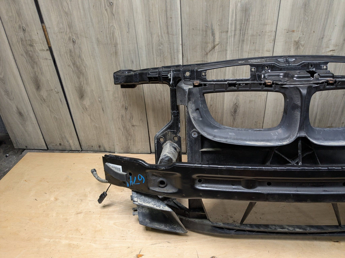 08-13 OEM BMW E82 E88 128 135 Front Radiator Support Frame Reinforce Clip Panel